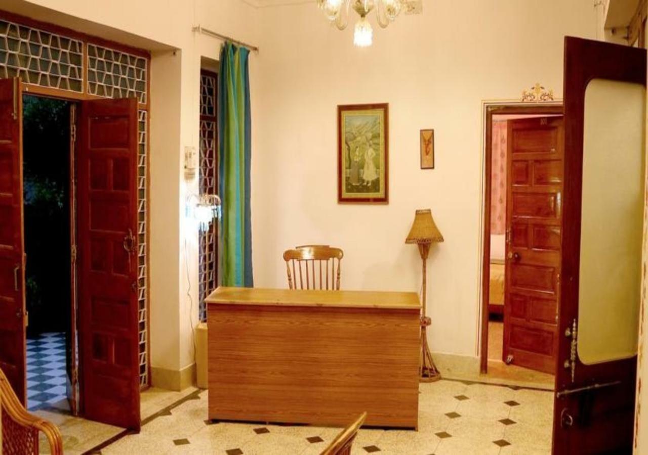 Hotel Ambavgarh Palace Udaipur Exterior photo