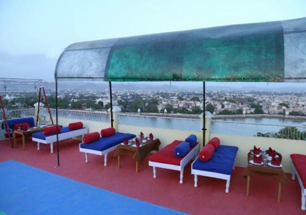 Hotel Ambavgarh Palace Udaipur Exterior photo