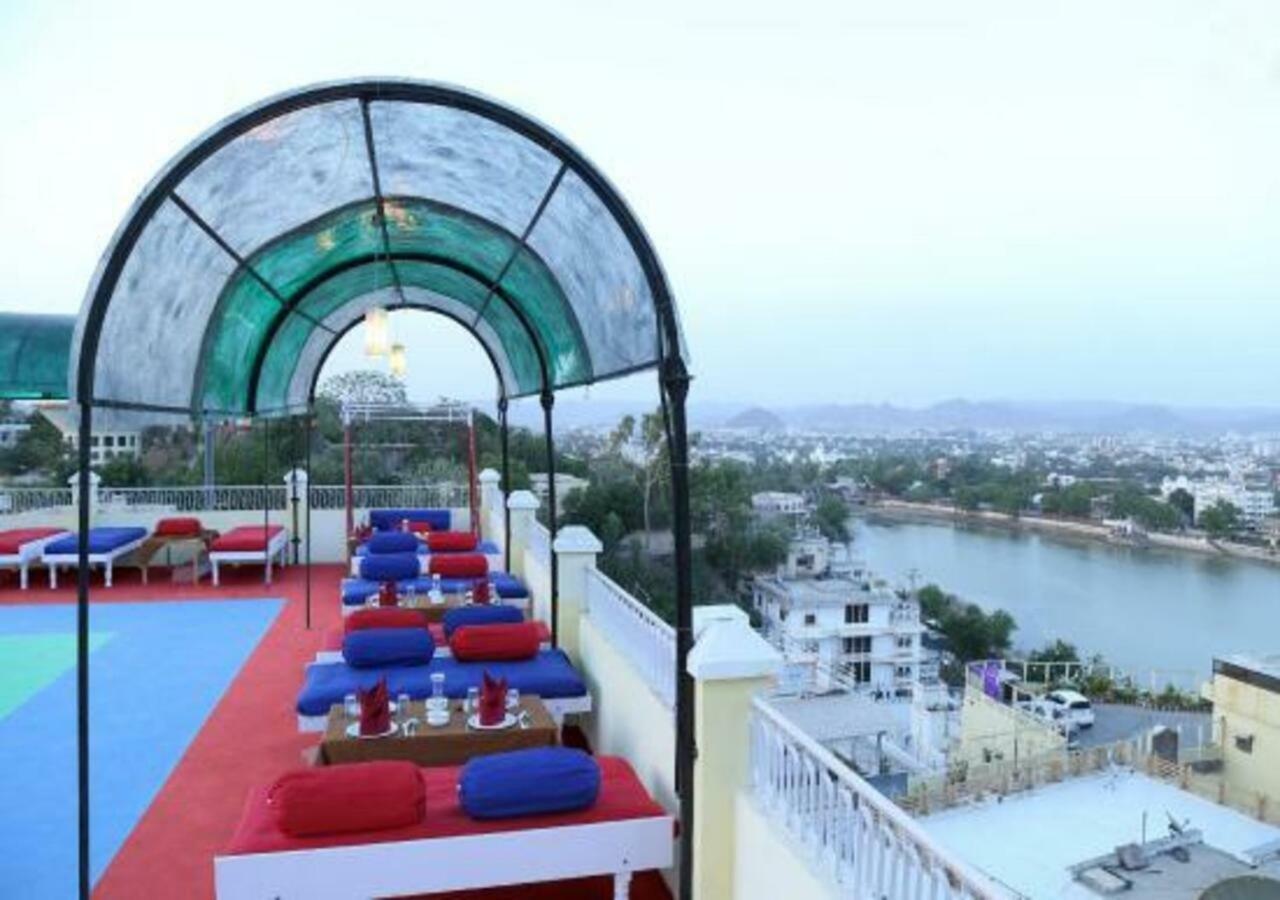 Hotel Ambavgarh Palace Udaipur Exterior photo