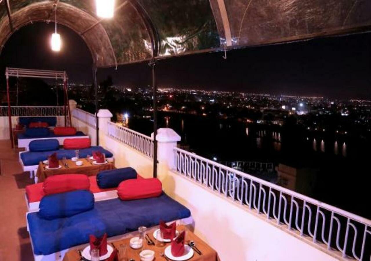 Hotel Ambavgarh Palace Udaipur Exterior photo
