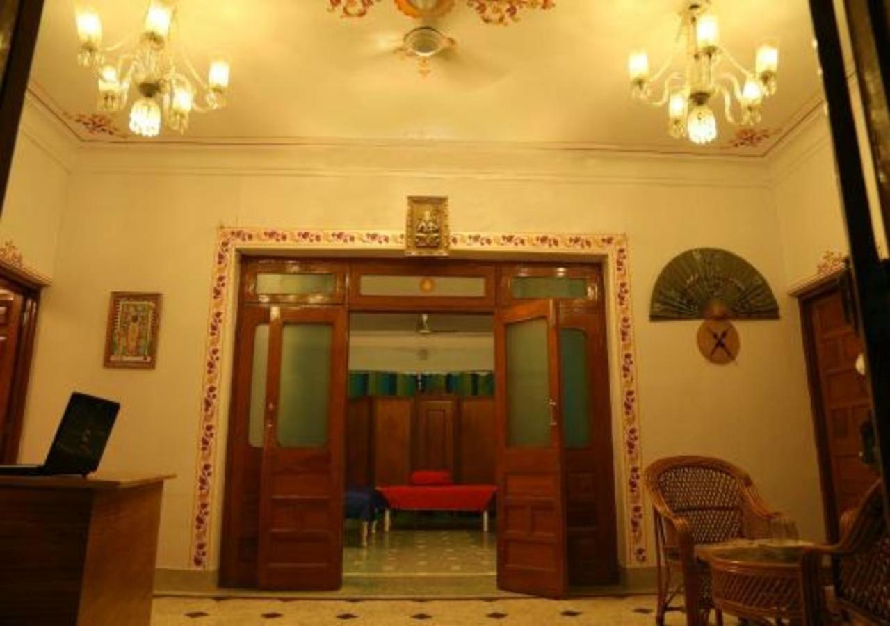 Hotel Ambavgarh Palace Udaipur Exterior photo