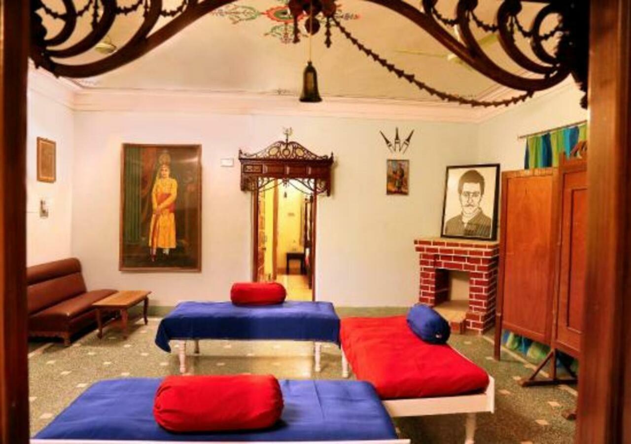 Hotel Ambavgarh Palace Udaipur Exterior photo